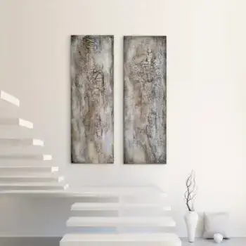 Abstraktes Kunstwerk "Spuren"- erdige und feinstoffliche Malerei inspiriert von Natur in sanften Braun-, Grau-, Beige- und Weißtönen mit zarten Gelb- und Blaunuancen. Ausdruck von Werden und Vergehen, Licht und Schatten. zeitgenössische Naturkunst .